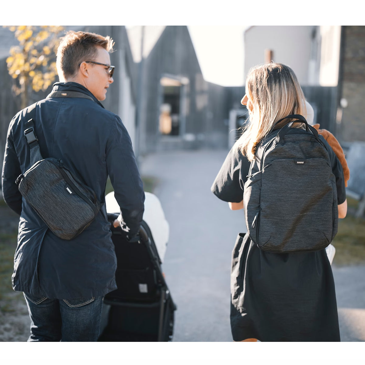 Accesoriu Thule Changing Backpack - Rucsac versatil pentru a transporta toate cele necesare copilului