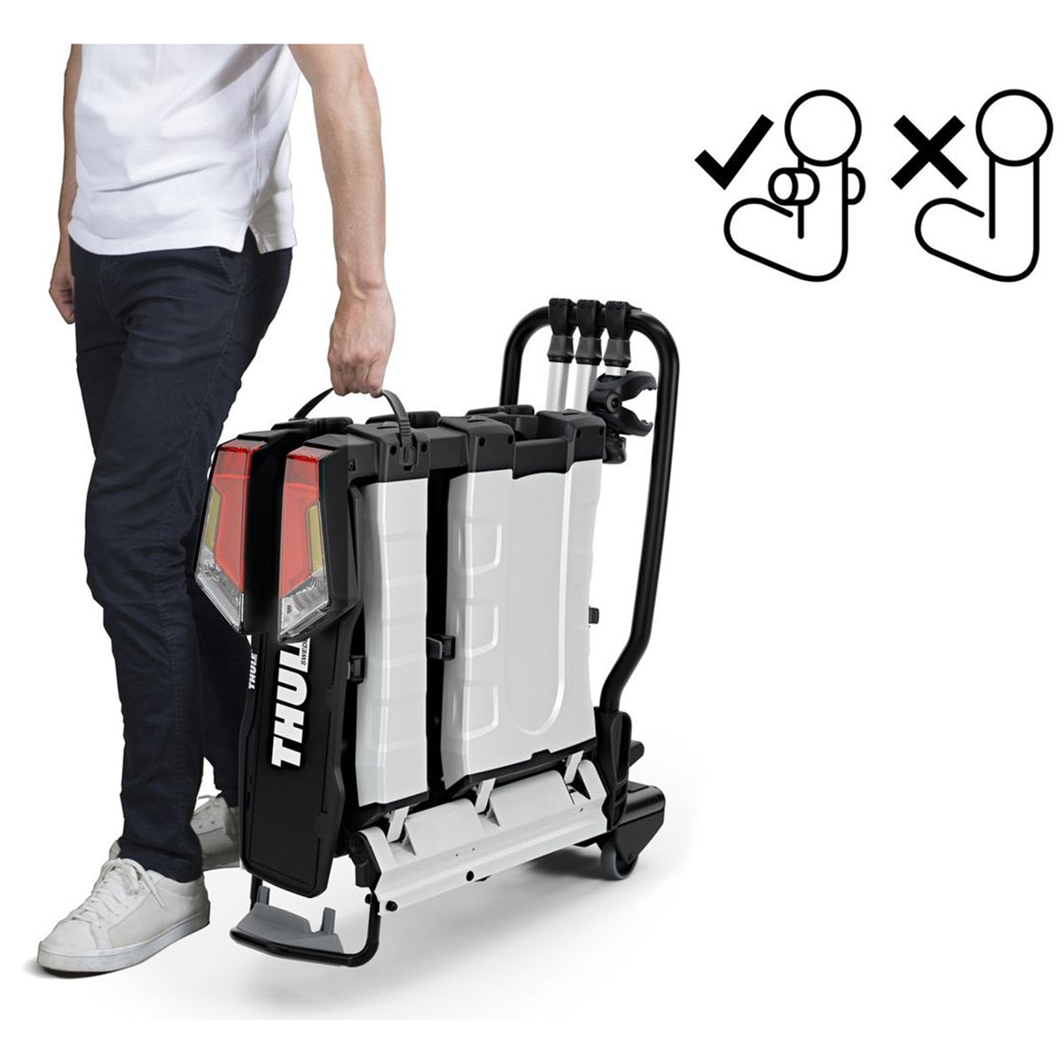 Suport biciclete Thule EasyFold XTF 3 cu prindere pe carligul de remorcare (13pini)- pentru 3 biciclete